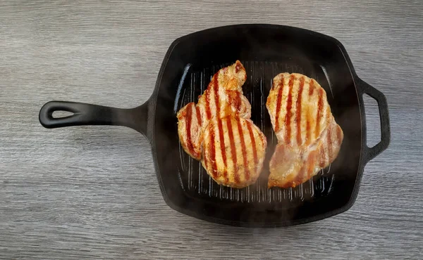 Grillowanie Płomień Fresh Bone Steak Diet Living Protein Nowoczesne Urządzenie — Zdjęcie stockowe