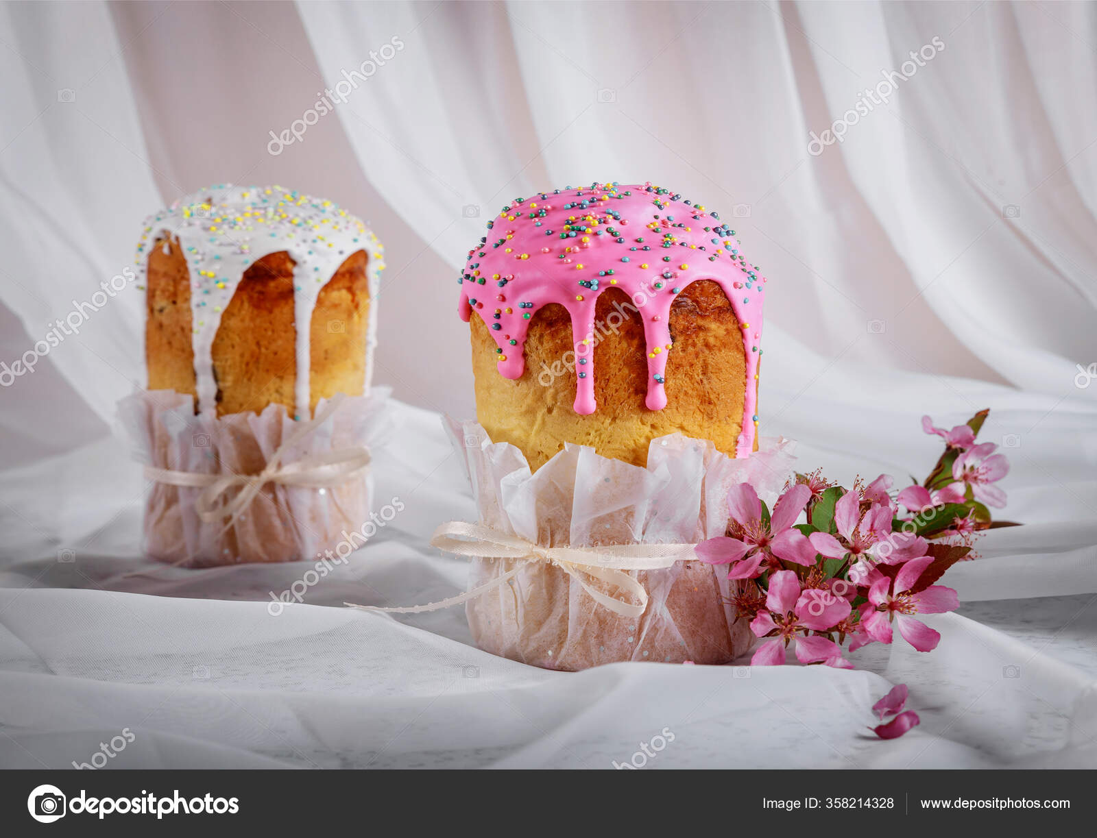 Delicious Easter Dessert Kulich Branches Apple Blossom Stock Photo Image By C Photovs Delicious Easter Dessert Kulich Branches Apple Blossom Stock Photo Image By C Photovs