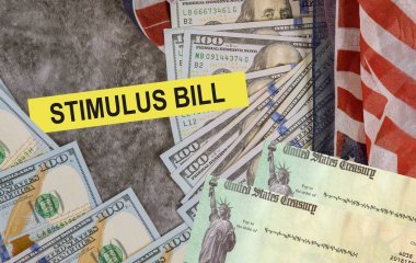 Küresel salgın Covid 19 Senato uyarma anlaşması bireysel kontrolleri içeriyor. Virüs ekonomik uyarma planı Amerikan bayrağına Amerikan doları nakit para yatırımı.