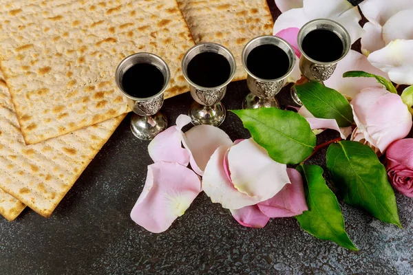 Pesah Celebración Cuatro Copas Vino Kosher Tradicional Fiesta Judía Con —  Fotos de Stock