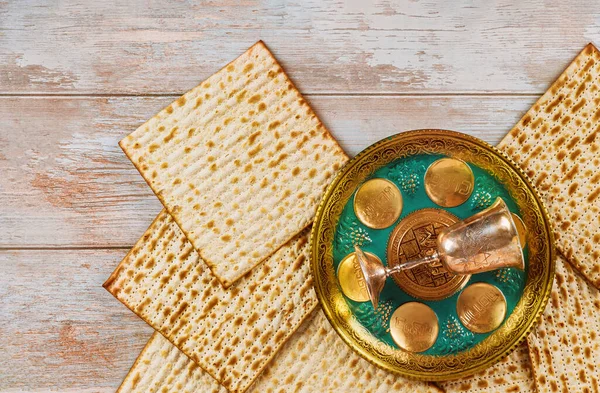 Matzoh Passover Jewish Holiday Celebration Matzoh Seder Text Hebrew Egg — Stock Photo, Image