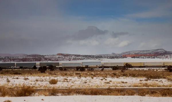 Moving Freight Container Train Railroad Tracks Transporting Delivering Goods Desert — Stock Photo, Image