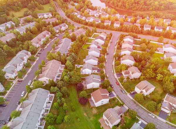 Luchtfoto Uitzicht Van Een Drone Van Een Hoogtepunt Uitzicht Laagbouw — Stockfoto