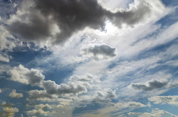 晴れた日の積雲の風景青い空白い雲 — ストック写真