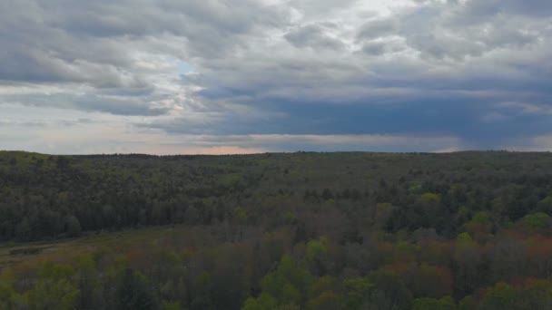 Prachtig berglandschap in Pocono Mountains Pennsylvania — Stockvideo