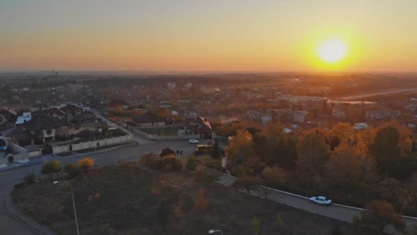 Letecký záběr Uzhhorod Ukrajina Evropa malé městečko staré architektonické domy — Stock video