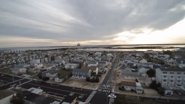 NJ USA 'deki Seaside Heights Körfezi' ndeki sahil yerleşim yerinin havadan görüntüsü. — Stok video