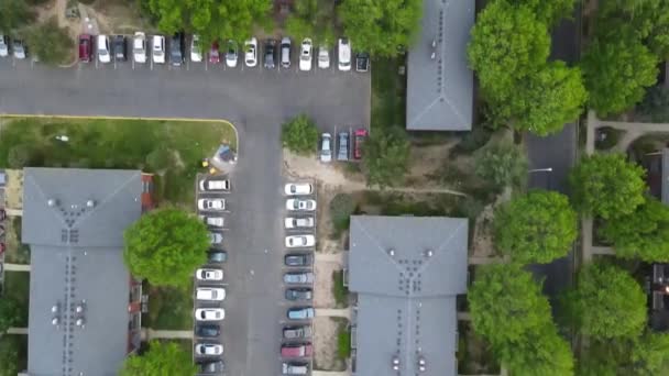 View of small town neighborhood with landscape roofs of houses — Stock Footage View of small town neighborhood with landscape roofs of houses Royalty Free Stock Footage