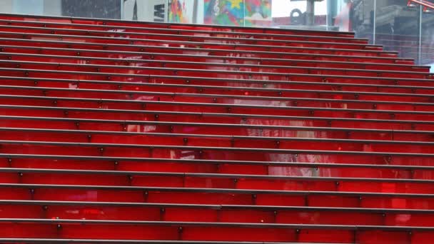 Coronavirus Covid-19 Pandemie blockiert leere Straßen am Times Square — Stockvideo