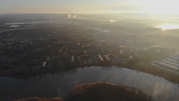 Misty dawn in the early sunrise morning suburban residential area houses — Stock Video