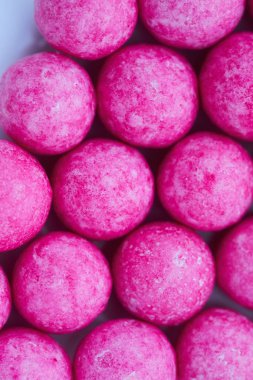 şeker şeker pembe topları