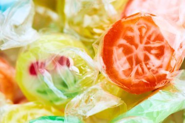 meyve renkli şeker lolipoplar