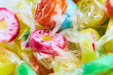 meyve renkli şeker lolipoplar