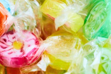 meyve renkli şeker lolipoplar