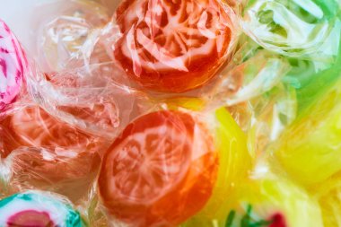 meyve renkli şeker lolipoplar