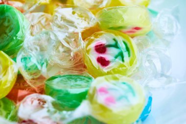 meyve renkli şeker lolipoplar