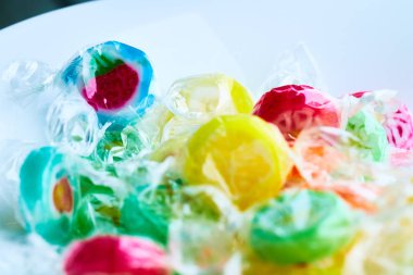 meyve renkli şeker lolipoplar