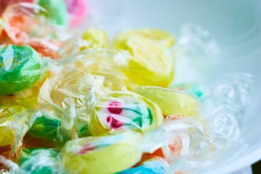 meyve renkli şeker lolipoplar