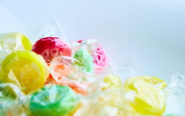 meyve renkli şeker lolipoplar