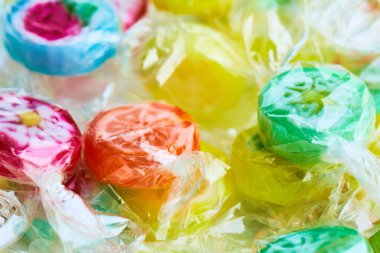 meyve renkli şeker lolipoplar