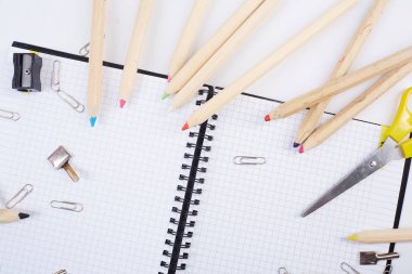 farklı okul malzemeleri