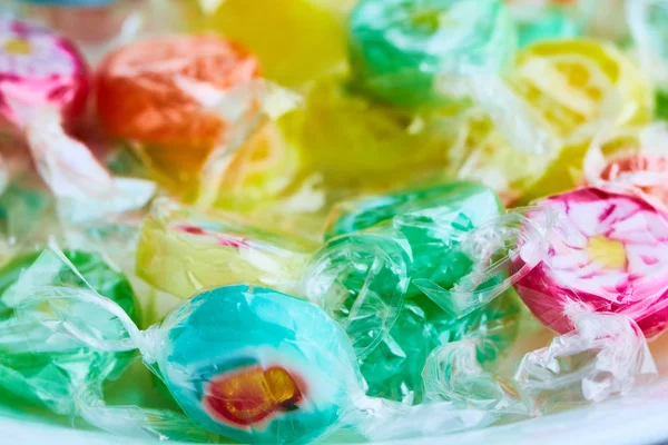 meyve renkli şeker lolipoplar