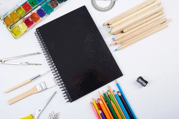 farklı okul malzemeleri