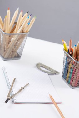 renkli kalemler, ileti örneği