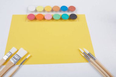 farklı Boya fırçaları