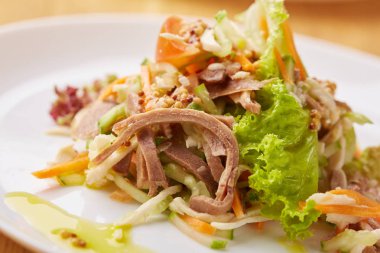 dil ile sebze salatası