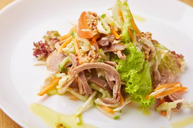 dil ile sebze salatası