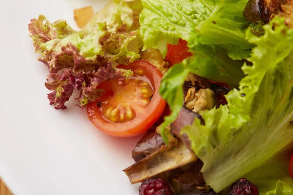 Ensalada de verduras con calabacín —  Fotos de Stock
