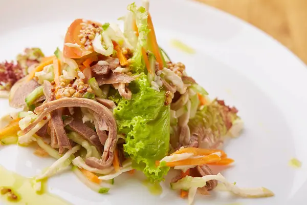 dil ile sebze salatası