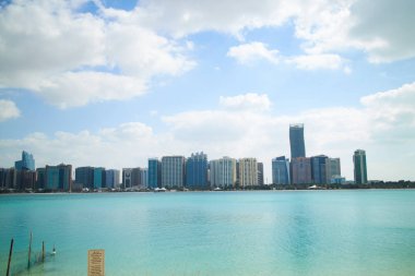 Abu Dabi beach üzerinde göster