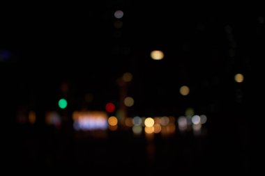 bulanık gece şehir ışıkları Dubai