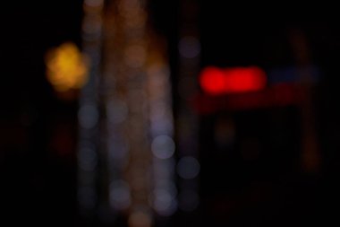 bulanık gece şehir ışıkları Dubai