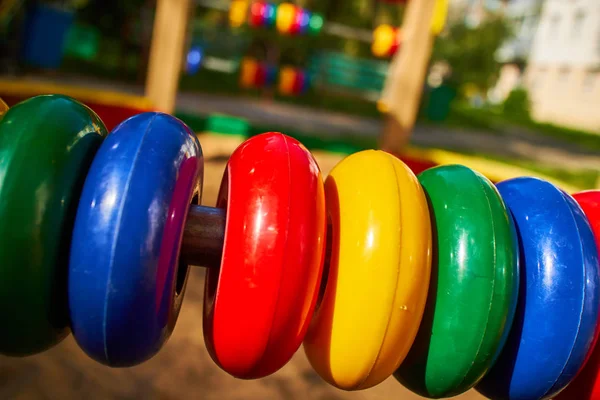 Abacus på lekplatsen färgglada — Stockfoto