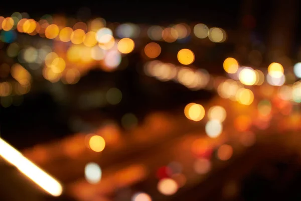 bulanık gece şehir ışıkları Dubai