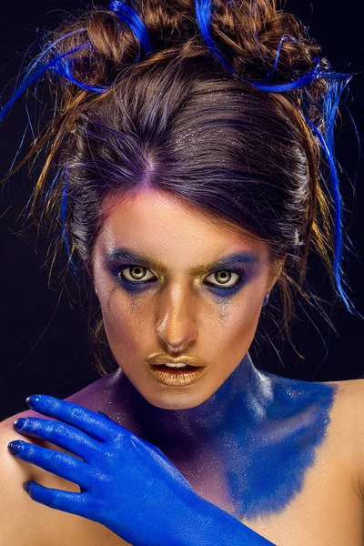 Kreative Kunst Make-up. Nahaufnahme Studio Portrait der jungen Mode m — Stockfoto