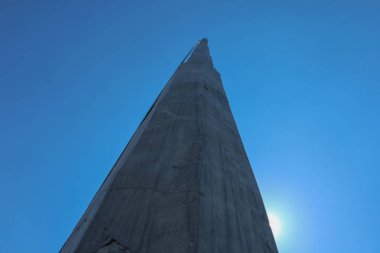 Elektronik malların arkaplanı için bilgisayar klavyesinin ve makronun yakın plan fotoğrafı