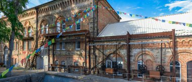 Migiya, U 'daki Güney Bug Nehri' ndeki eski hidroelektrik santrali.