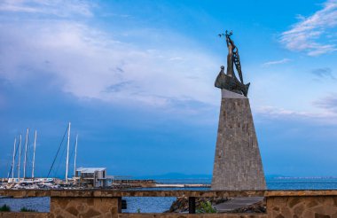 Bulgaristan 'ın Nessebar kentinde Aziz Niklas anıtı