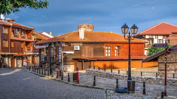 Straten van de oude binnenstad van Nessebar, Bulgarije — Stockfoto