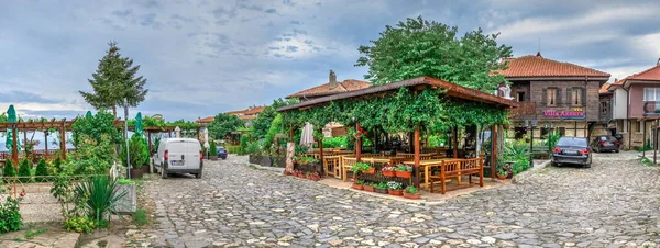 불가리아 네 세 바르에 있는 바다 옆 식당 들 — 스톡 사진
