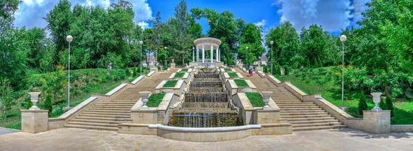 Escaleras en cascada en Chisinau, Moldova — Foto de Stock