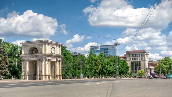 Stefan cel Mare Boulevard in Chisinau, Moldova — Stock Photo, Image