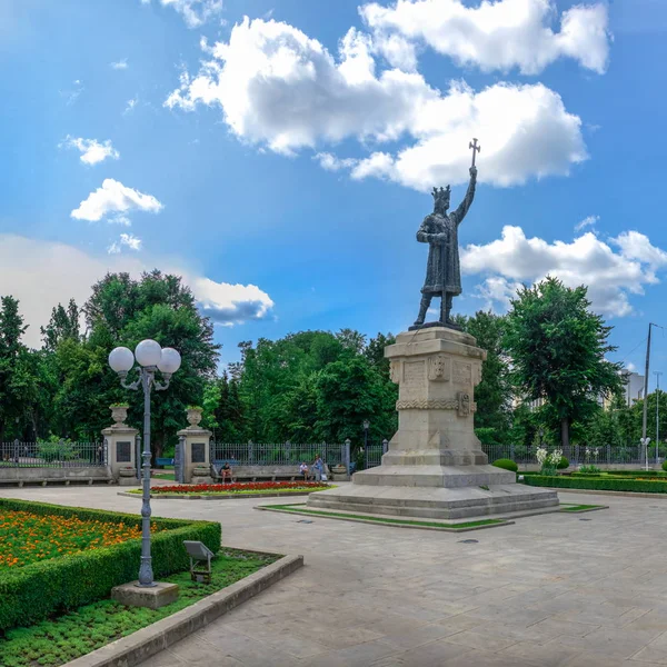 Monument to Stefan cel Mare in Chisinau, Moldova — Stock Photo, Image