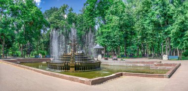Moldova 'daki Chisinau Central Park' taki Çeşme