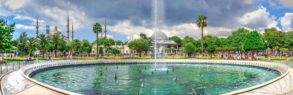 Fontana a Sultan Ahmed Park, Istanbul, Turchia — Foto Stock