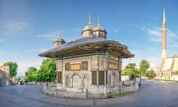 Fonte do sultão Ahmet em Istambul, Turquia — Fotografia de Stock